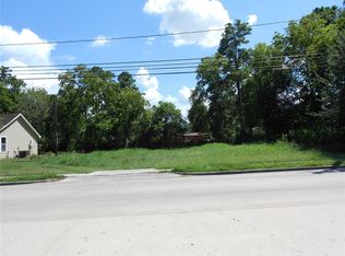 2421 S Victory Dr, Houston, TX 77088