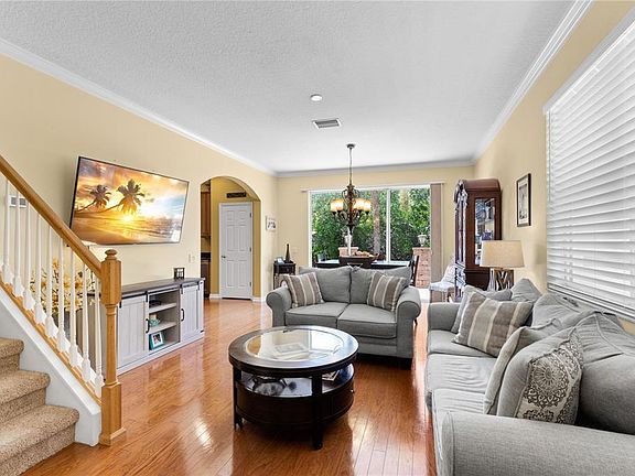 3rd image of 10212 Dolce Vista Dr NE