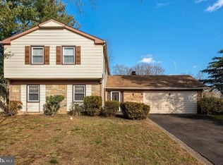 106 Tiffany Ln, Willingboro, NJ 08046