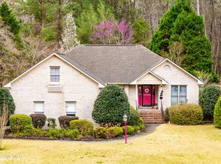 252 Pirates Rd, New Bern, NC 28562