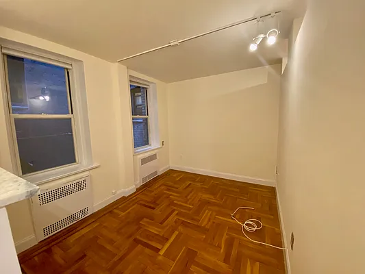 Rented by Landmark Resources | media 9