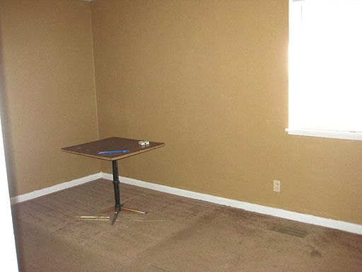 2nd image of 1313 W 41st St