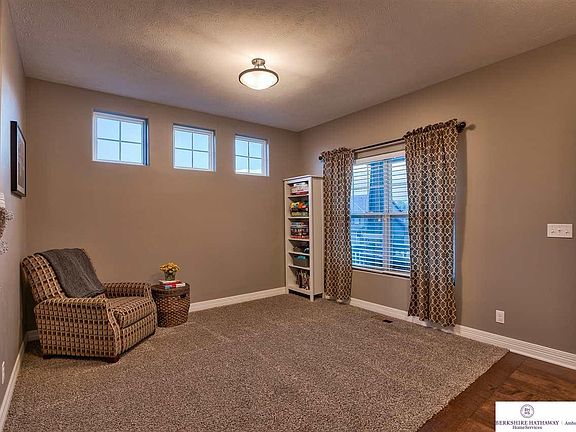 4th image of 19503 Marinda St