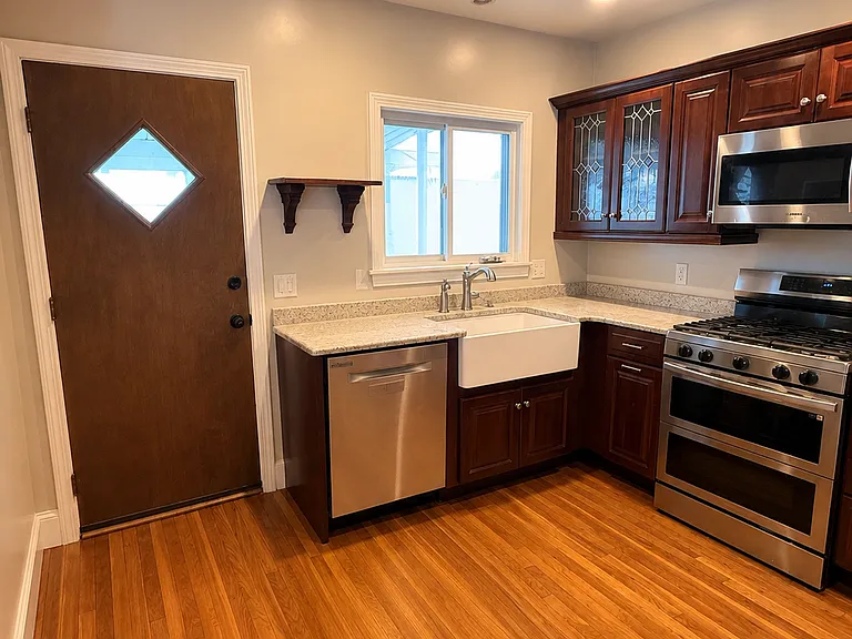 9 Almont St #2 — Photo 11