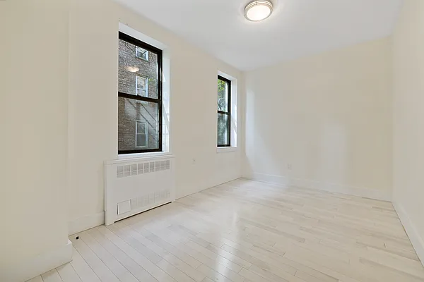 Rented by MNS | media 3