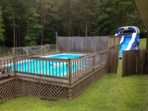 Above ground pool, saltwater