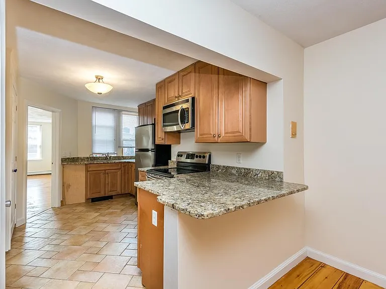 146 Salem St #5 — Photo 1