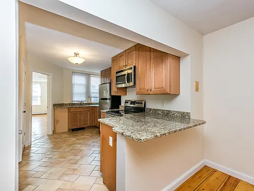 146 Salem St #5 Photo 1 146 Salem St #5 Photo 1