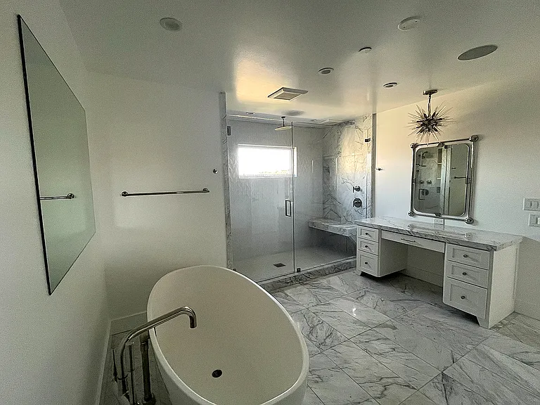 2141 Indian Springs Ln — Photo 11