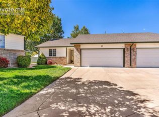 1800 Kingsroyal Blvd APT P, Pueblo, CO 81005