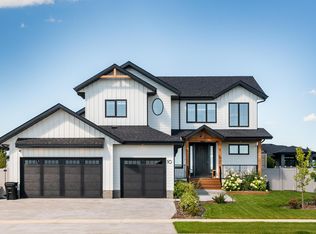 10 Hayfield Grv, Strathcona County, AB T8E0A8