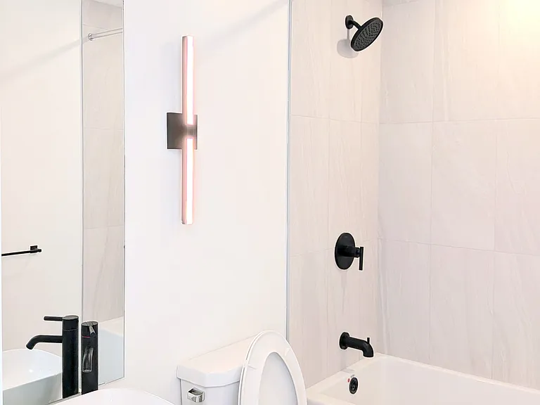 1185 Dupont St #529 — Photo 3