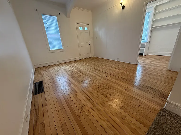 401 N Porter St #1 — Photo 9