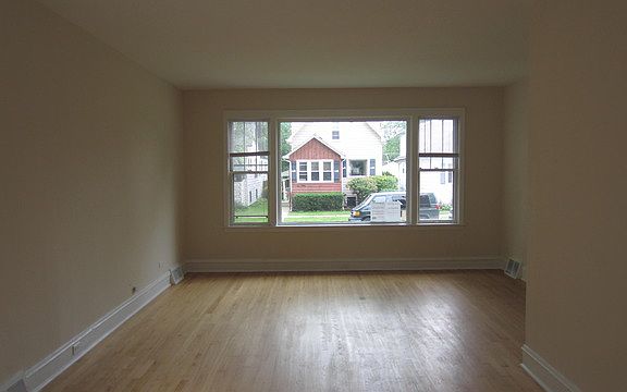 5th image of 2125 N 75th Ct