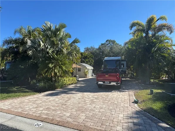 212-3027 Belle Of Myers Rd, Labelle, FL 33935