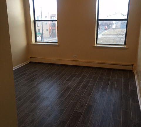4th image of 5958 S King Dr APT 102