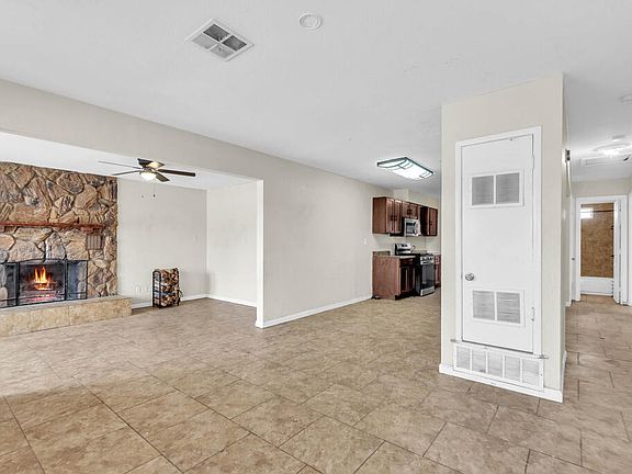 4th image of 2917 Beechwood St