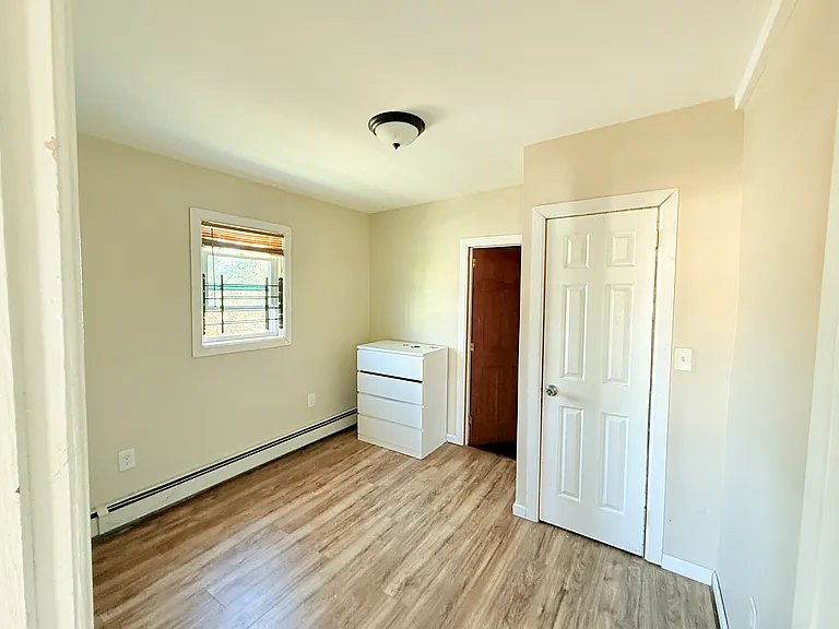 27-29 Sherman Ave #2 — Photo 2