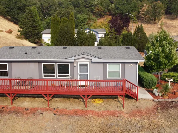 289 SE Cordelia Dr, Myrtle Creek, OR 97457