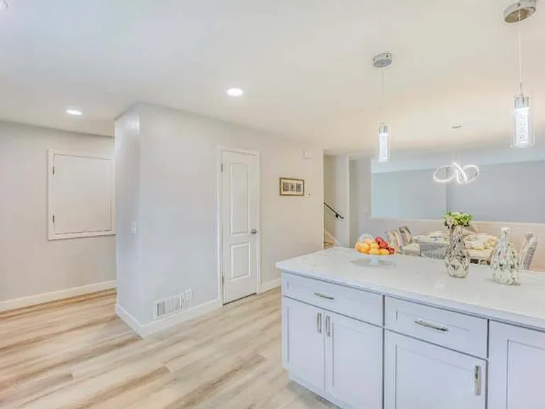 118 Lurene Dr — Photo 5