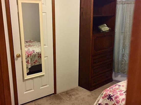 5th image of 443 6th Ave #105