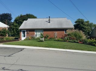 101 Woodcock Dr, Aliquippa, PA