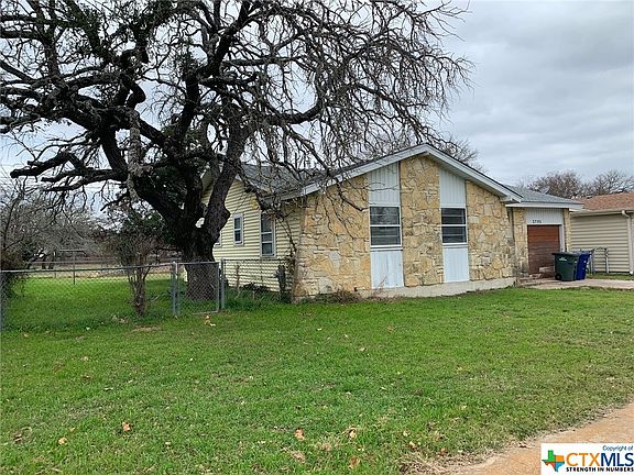 3rd image of 2705 Live Oak Dr