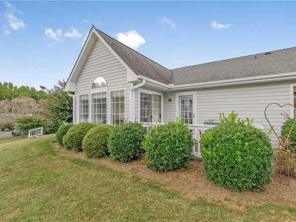 3933 Westridge Meadow Cir, Clemmons, NC 27012