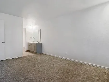 Canyon Commons — Photo 12