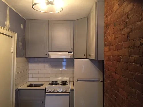 193 Saint Botolph St Photo 1