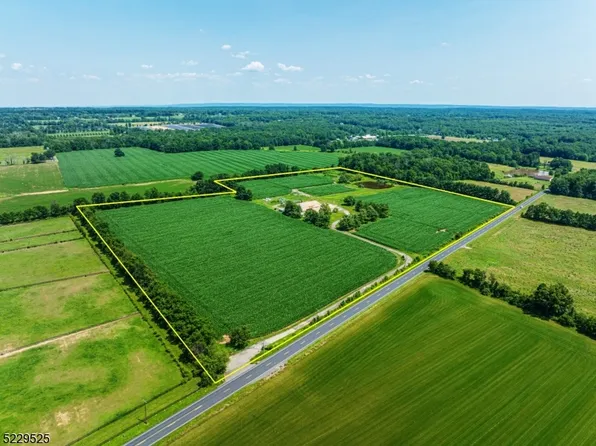 567 Pittstown Rd, Franklin Twp., NJ 08867