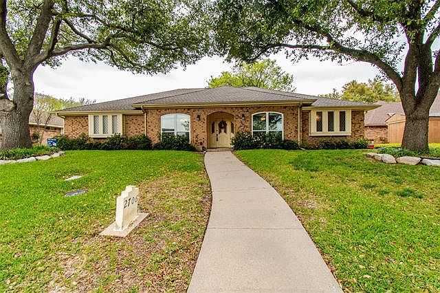 1st image of 2706 Cladius Dr