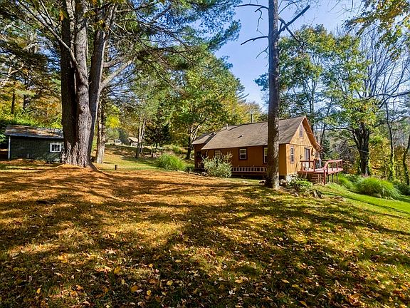 5th image of 134 Indian Hollow Rd