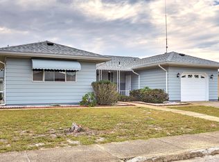 9 Andros St, Toms River, NJ 08757