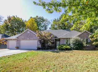 1903 Chapel Ridge Rd, Columbia, MO 65203