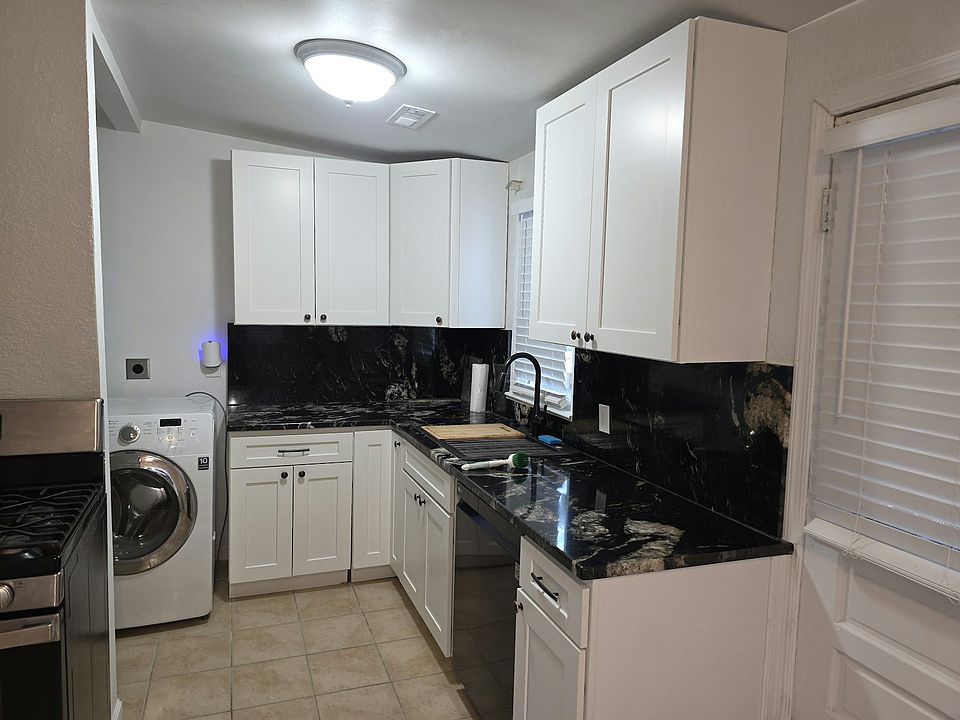 Brand new kitchen counter and cabinets.