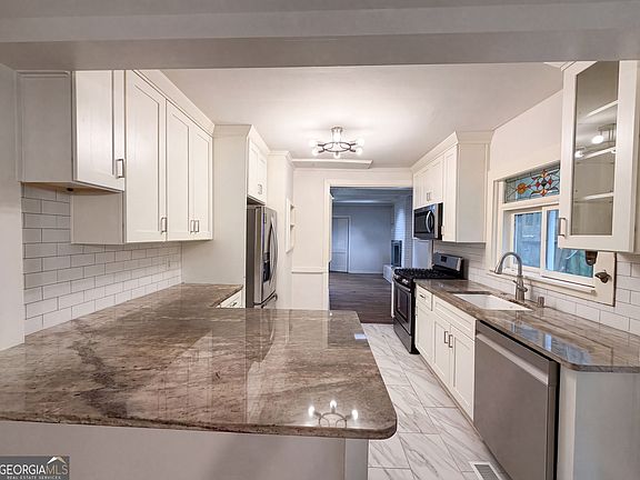 2nd image of 512 Harold Ave