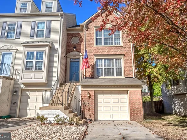 22015 Guilford Station Ter, Sterling, VA 20166