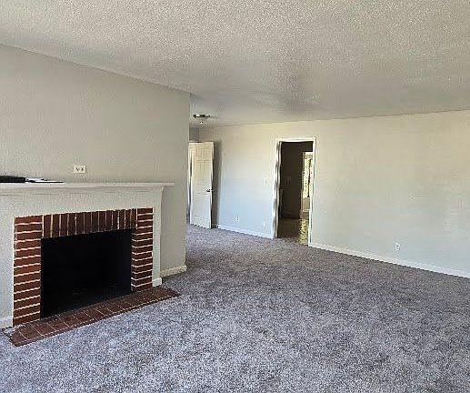 2nd image of 405 W Dayton Ave