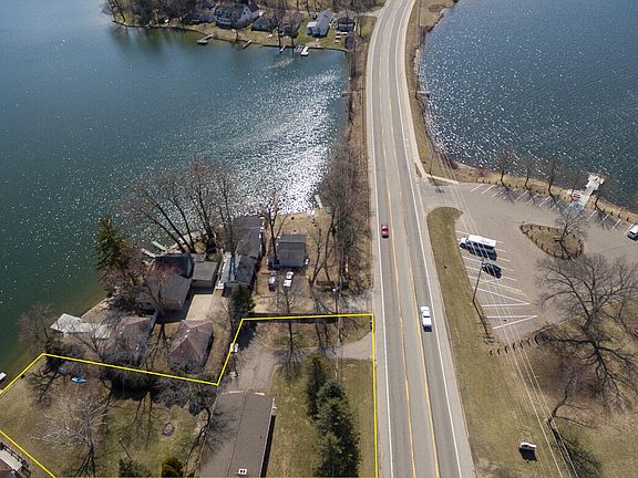 5th image of 34472 Edgewater Dr