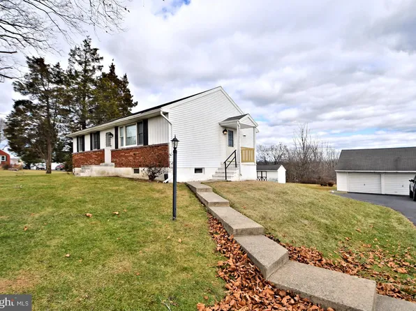 2615 Allentown Rd, Quakertown, PA 18951