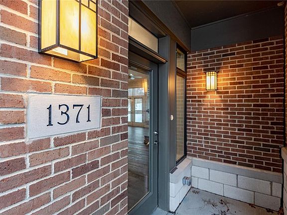 2nd image of 1371 Slate Ct