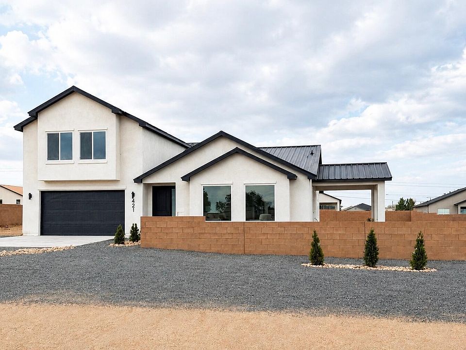 1st image of 421 9th Ave NE