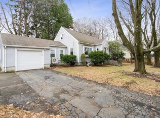 17 Bowman St #17, Lexington, MA 02421