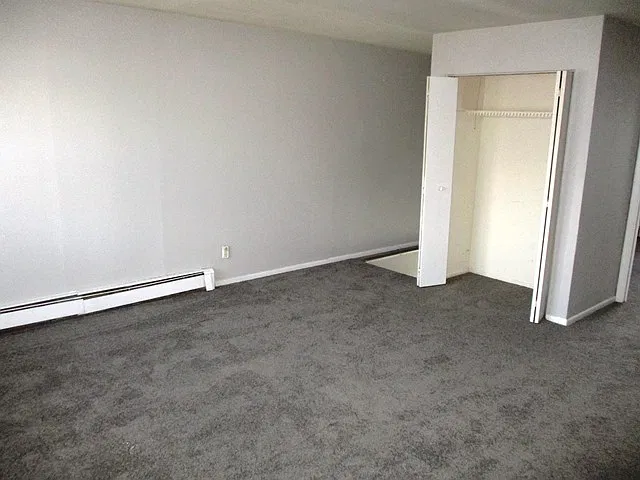 2 bed, $895 — Photo 3