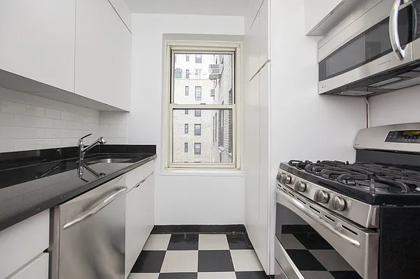 Sold by Kleier Residential | media 12