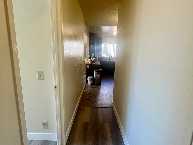 1051 Rock Springs Rd #220 — Photo 6