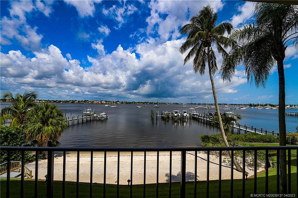 624 SW Saint Lucie Cres APT 208, Stuart, FL 34994 Zillow