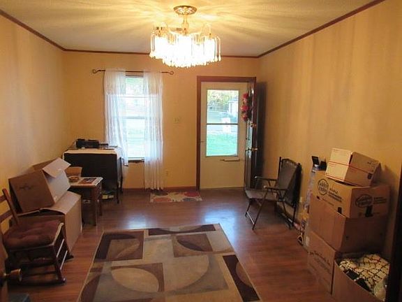 3rd image of 446 Sanford St