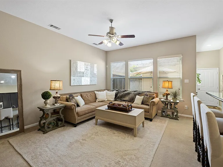 9135 Solvista Pass Ln — Photo 9